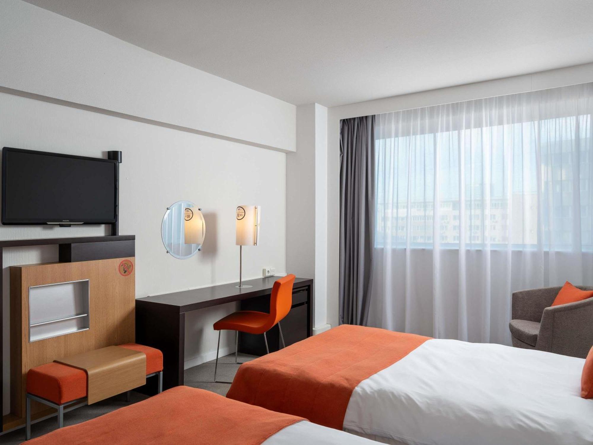 Novotel Bucharest City Centre Exterior foto