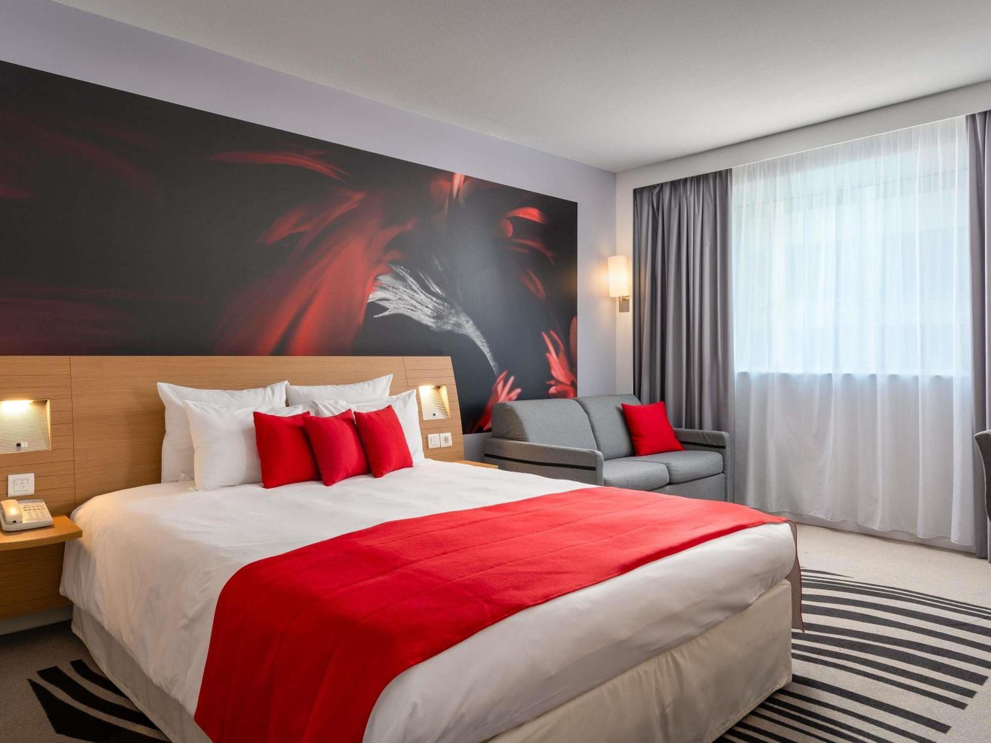 Novotel Bucharest City Centre Exterior foto