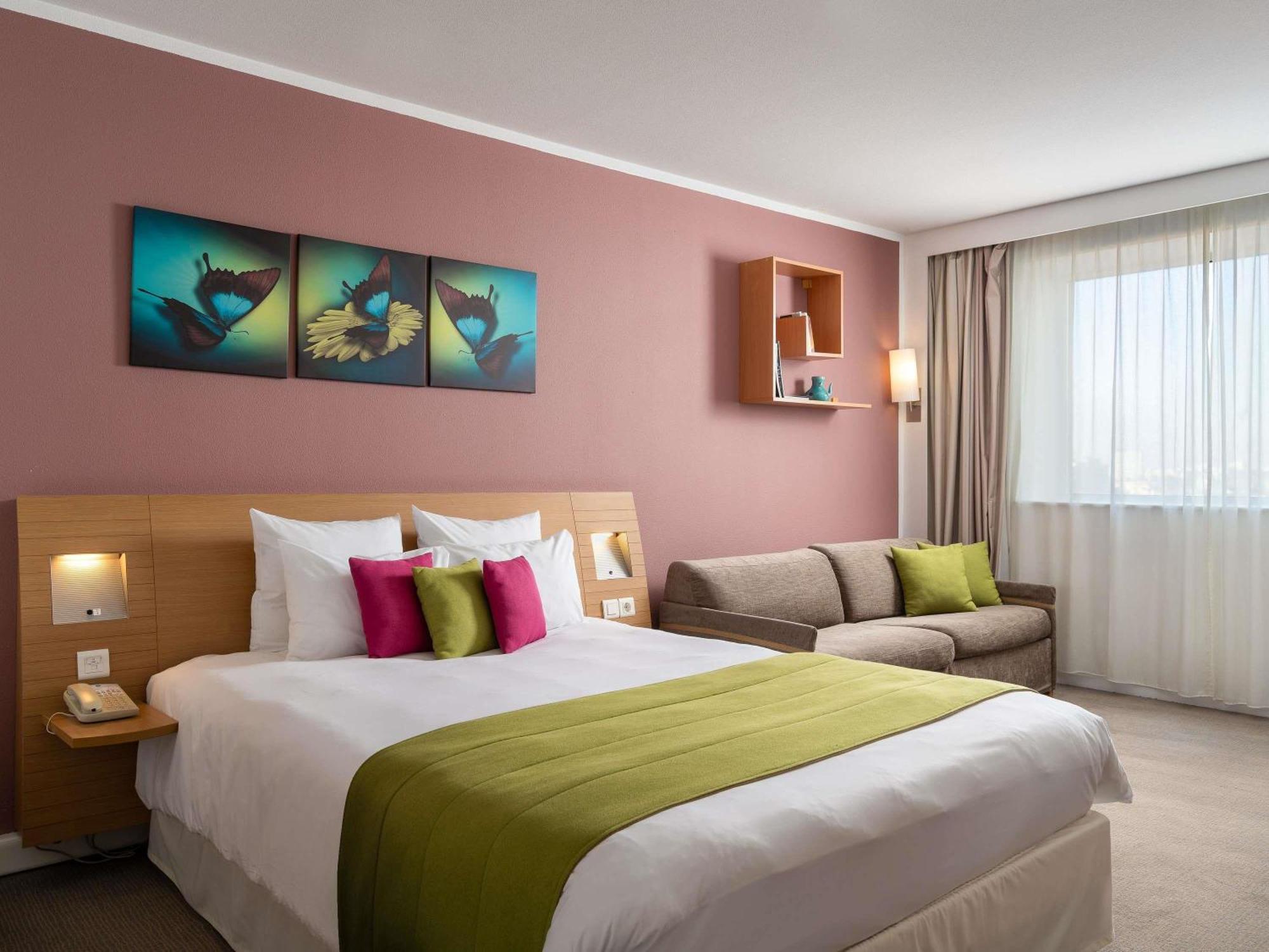 Novotel Bucharest City Centre Exterior foto